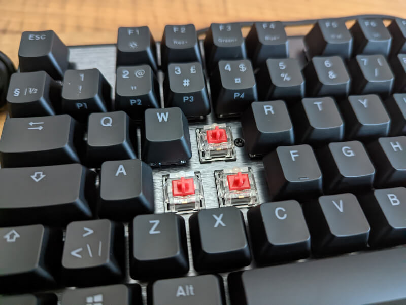 on-the-fly V2 fullsize full red Keyboard blue Cooler CK550 gaming RGB brown aluminium size Master.jpg